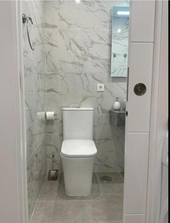 Estupendo Piso A 5 Min De La Estacion De Bus Y Tren Maria Zambrano Apartment Malaga Exterior photo